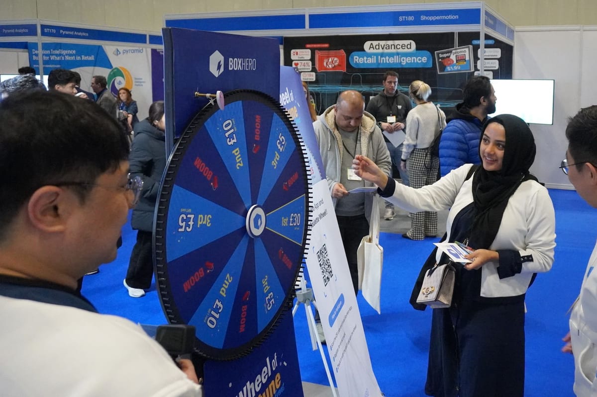 A female attendee participating in the BoxHero' roulette event