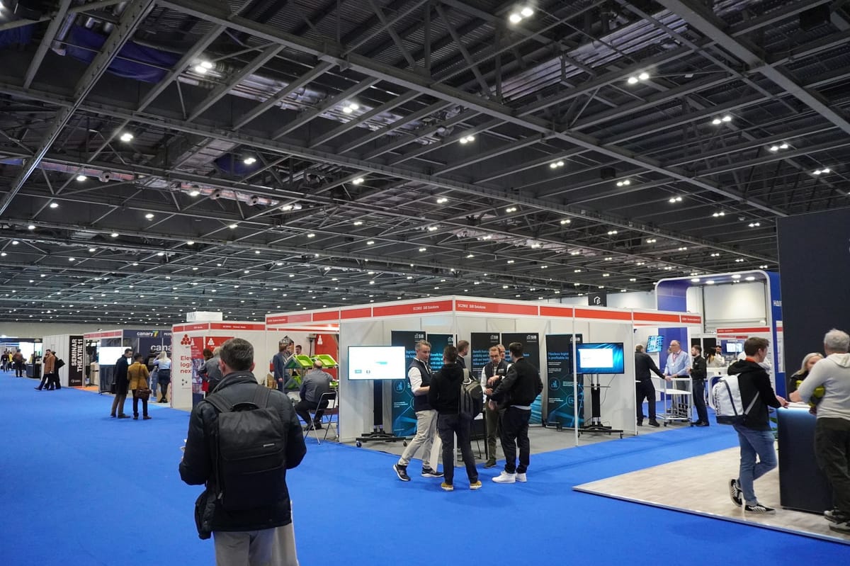 La gran extensión de la Smart Retail Tech Expo, con otros stands visibles al fondo