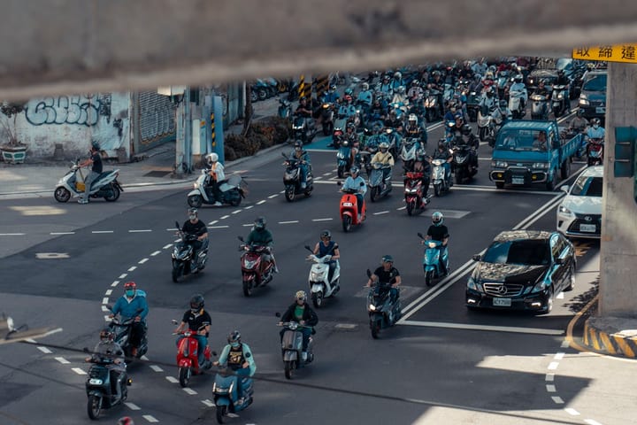 Bisnis Semakin Cepat, Apakah Sistem Anda Masih Ketinggalan?