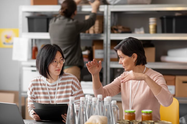 Daya Beli Menurun? Ini Strategi Inventaris Agar Bisnis Tetap Stabil