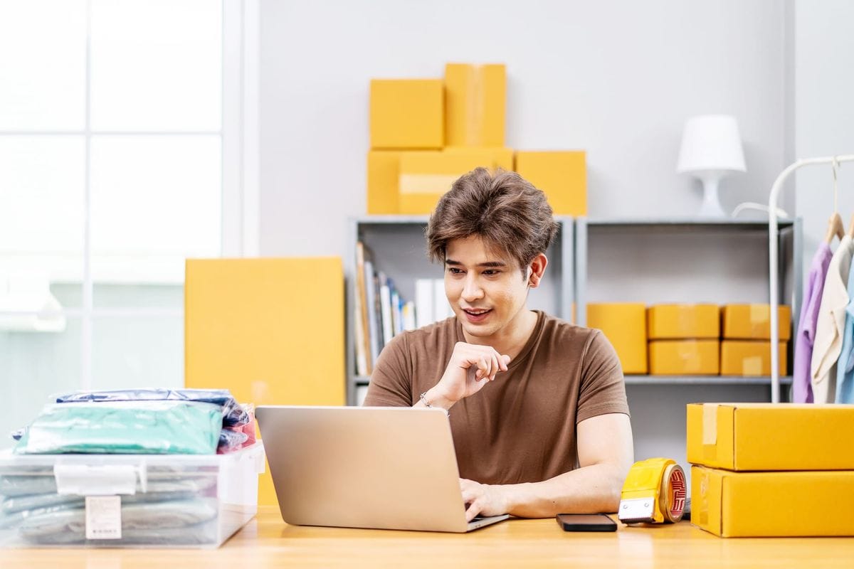 What Is a Good Inventory-to-Sales Ratio? (With Current Benchmarks)