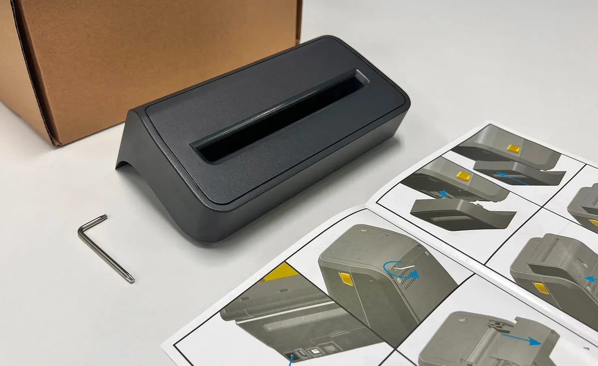  Cutter(라벨 자동 절단기)를 개봉한 모습